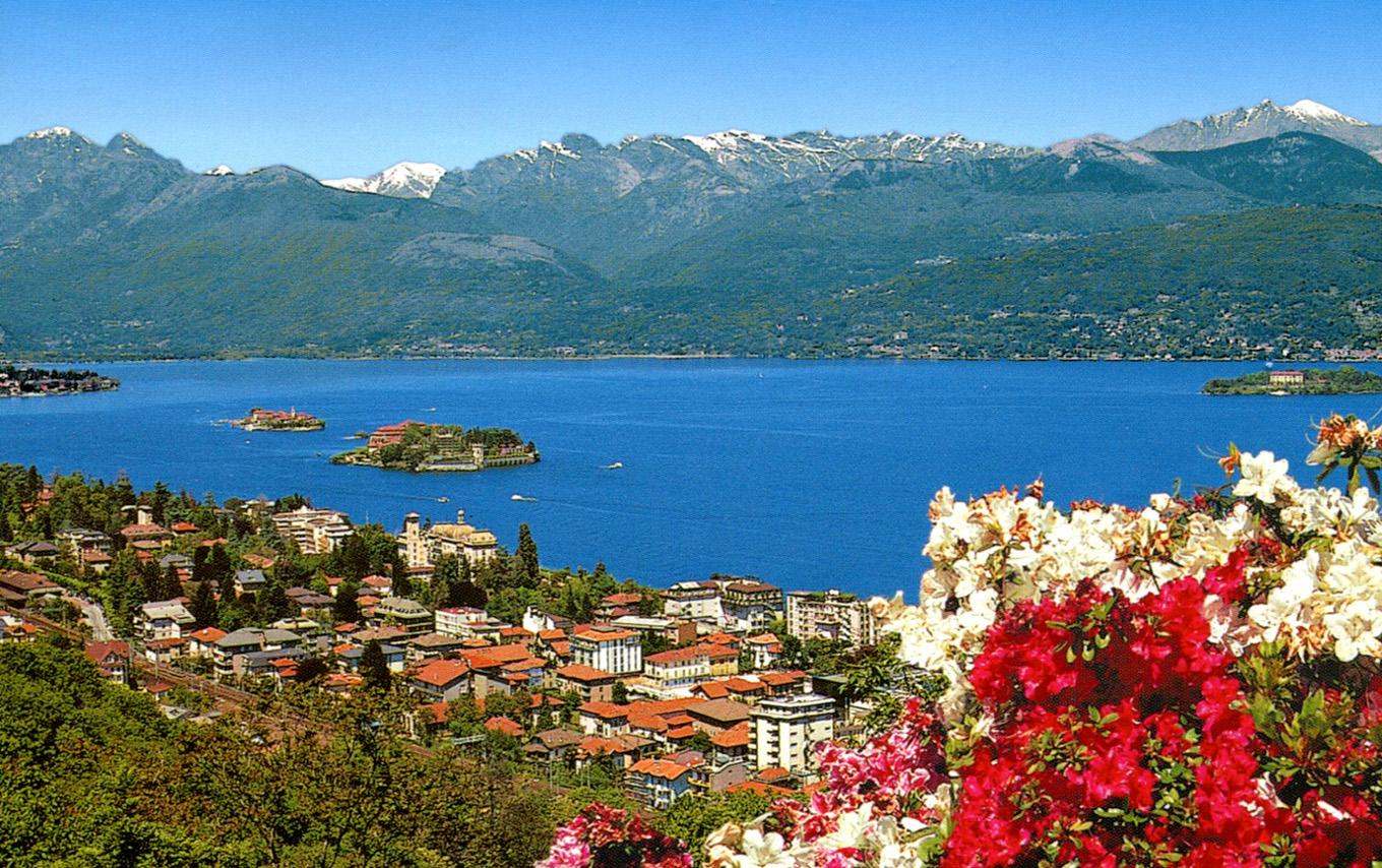 Stresa - Lake Maggiore and Borromean Islands. Photo by Roger W Common license (CC by 2.0)