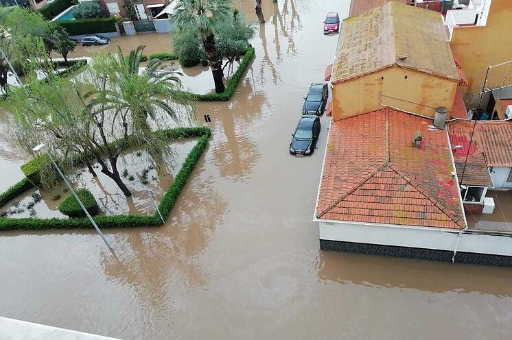 Inundated streets in Burriana (Castellón province) as a result of heavy rainfall and strong wind gusts in March 2020 (Source: El Mundo).